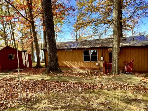 208 Bayview Dr, Bumpus Mills, TN 37028