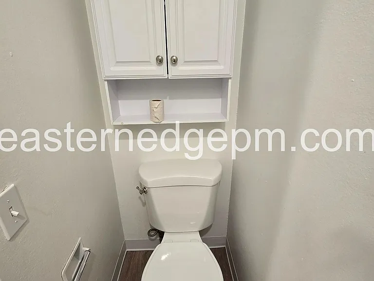 321 NW 8th Ave #315 — Photo 5