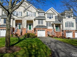 37 Loft Dr, Martinsville, NJ 08836