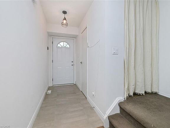 3rd image of 2120 Rathburn Rd E Unit 32