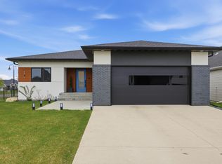 4802 Foxtail Ln S, Fargo, ND 58104