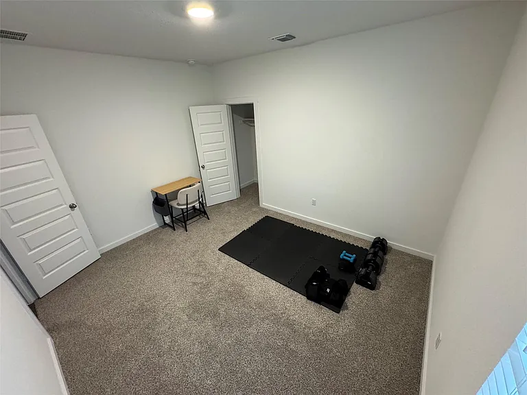 204 James River Dr — Photo 19