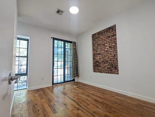 Rented by Spire Group | media 5