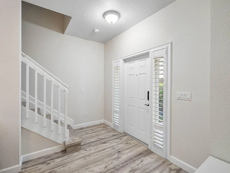48 NW Hawthorne Pl — Photo 7