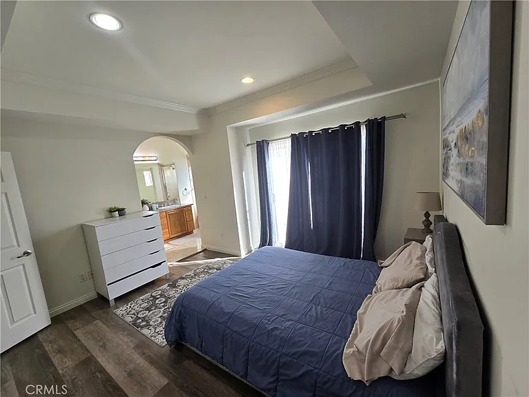 8026 Telegraph Rd — Photo 16