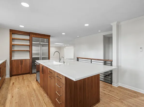 905 S Harrison St, Denver, CO 80209