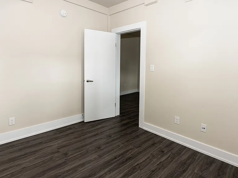 377 Brandon Ave #B11 — Photo 33