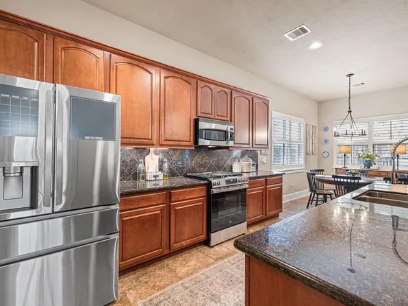 1610 Du Barry Ln, Houston, TX 77018
