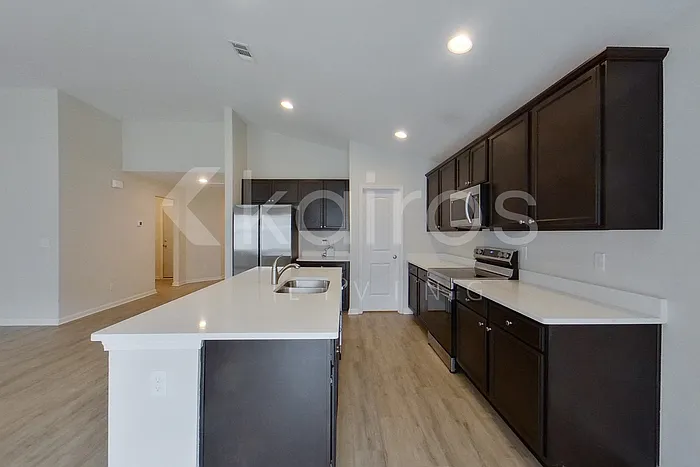 12 Carrollton Dr — Photo 5