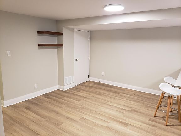 3rd image of 1099 Aldea Ave