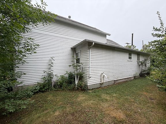 3rd image of 313 5th St W