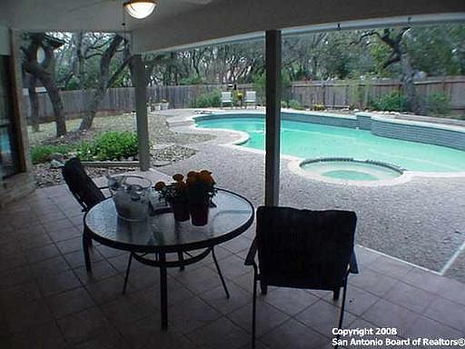 3rd image of 410 STONEWOOD DR