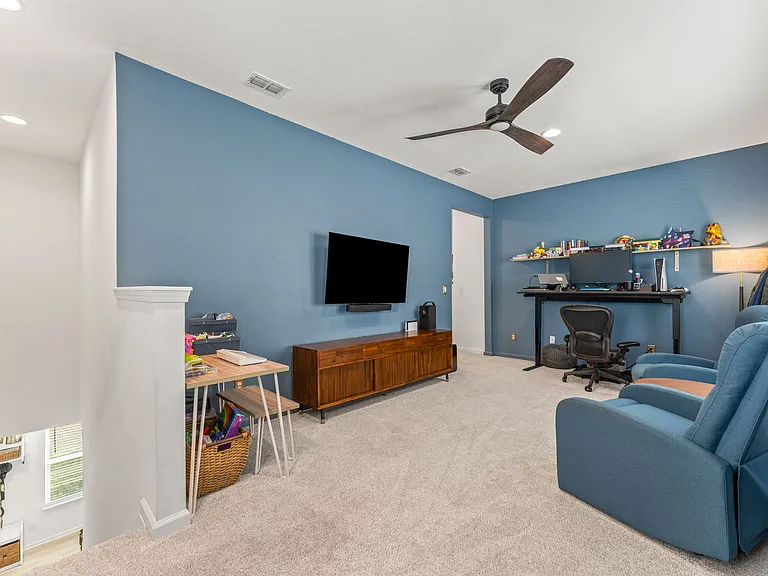 535 Silver Landing Dr — Photo 15