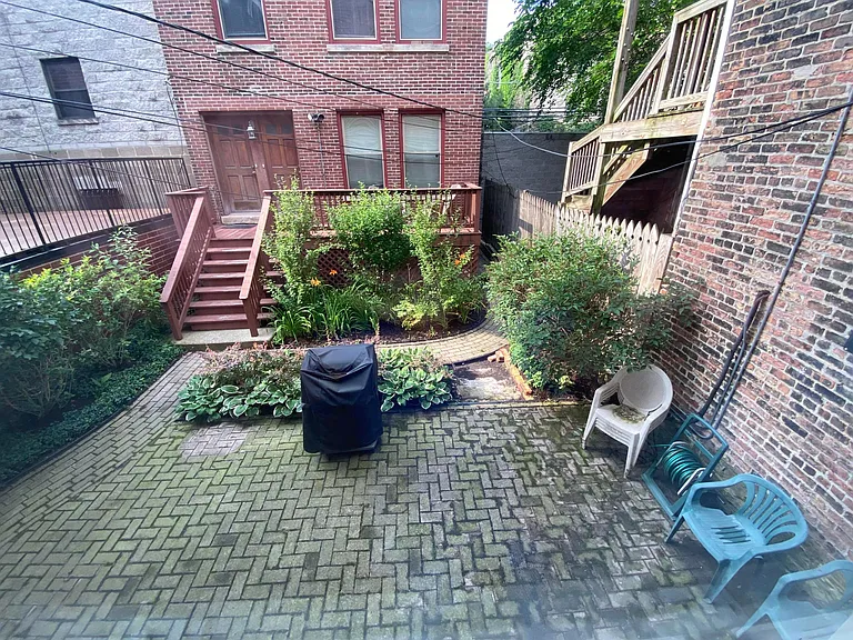 852 W Diversey Pkwy #2F — Photo 25