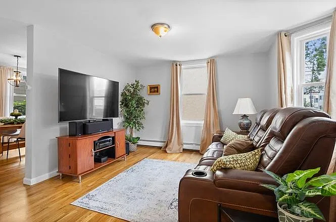 89 Prospect St