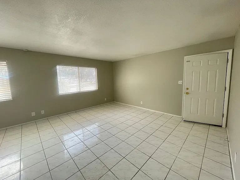 4880 Pancho Villa Dr — Photo 3