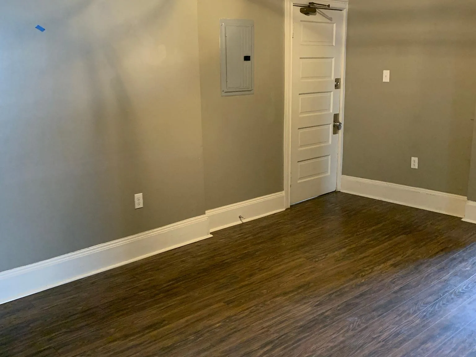 2 bed, $1,385 — Photo 2