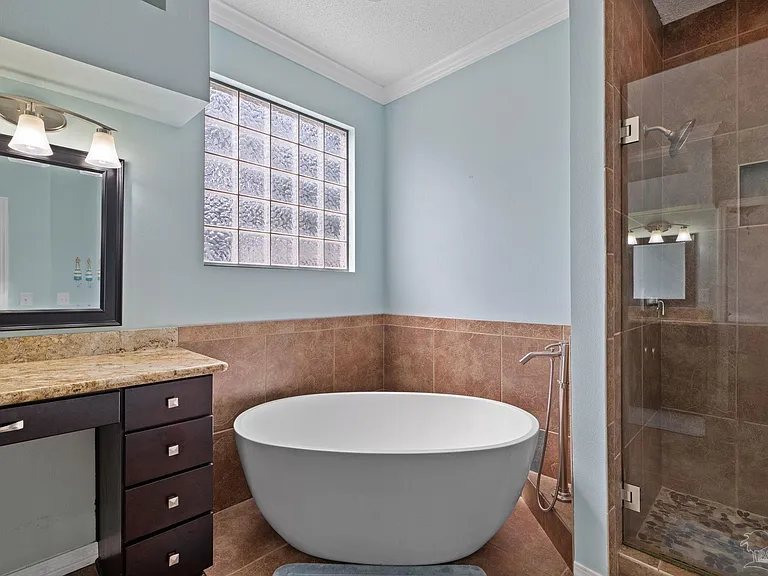1672 Kauai Ct — Photo 27