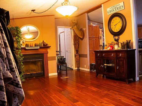 5th image of 272 Old Utility Rd