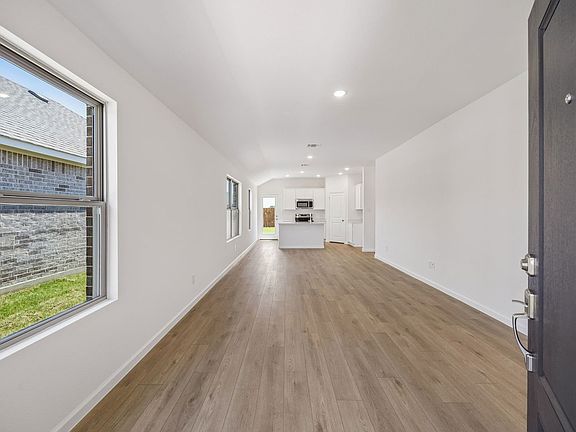 2nd image of 707 Springwell Dr