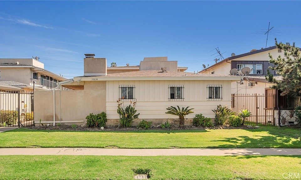 10634 Crenshaw Blvd, Inglewood, CA 90303 | MLS #SB26046778 | Zillow