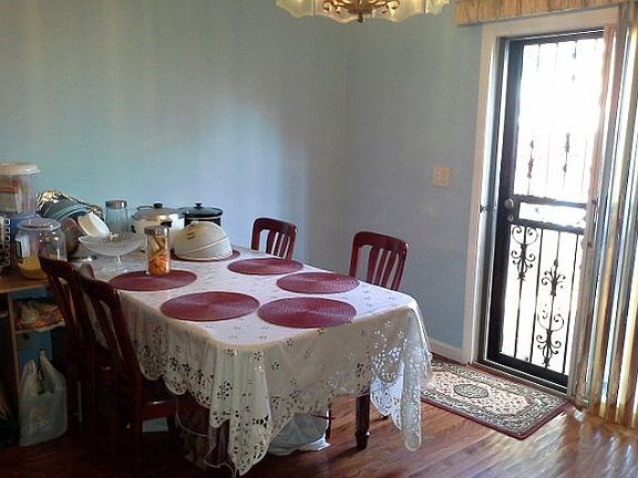4th image of 2722 Neptune Ave