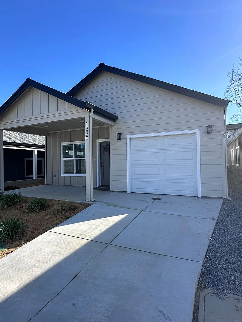 Building Photo - 1230 Old Alturas Rd