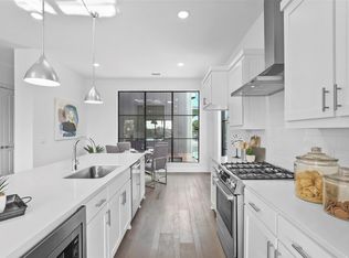 737 N Zang Blvd #101, Dallas, TX 75208