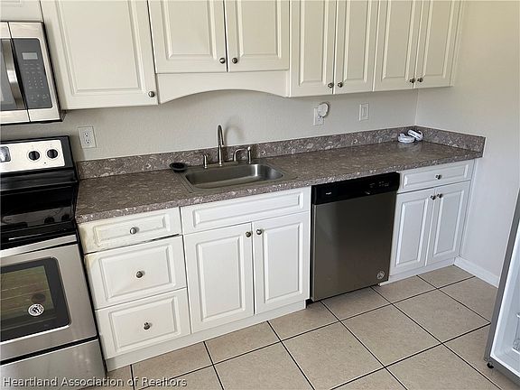4th image of 573 Vanguard Ave NW