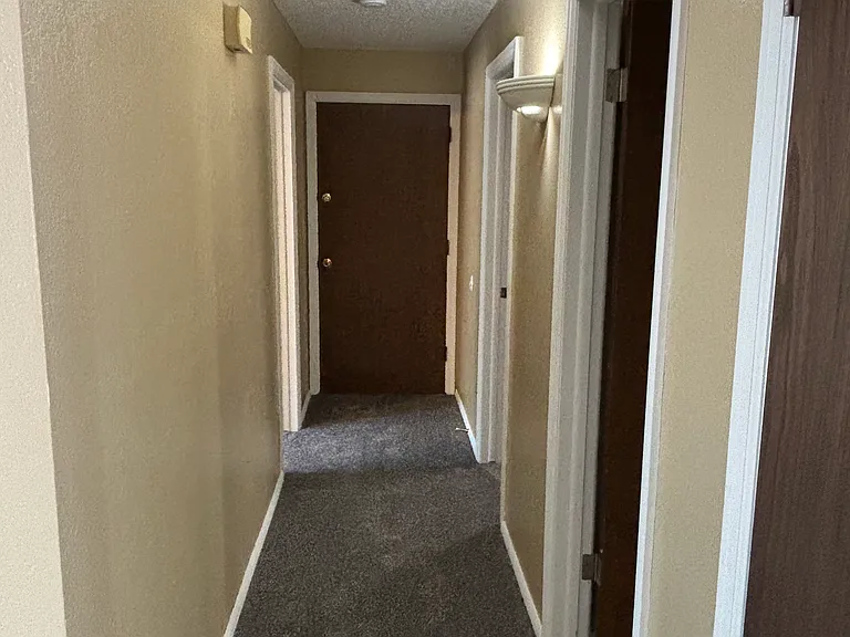 2950 Wildwood Dr #4 — Photo 4