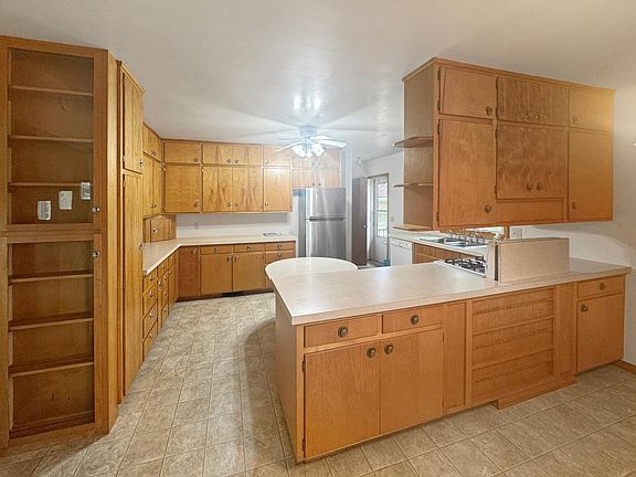 5th image of 2727 34th St