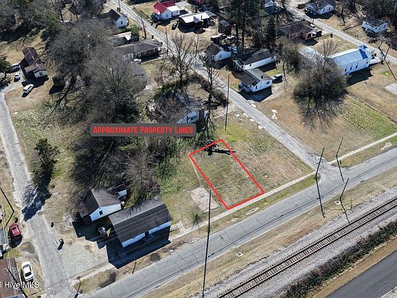 4th image of Off Of SE Center Street