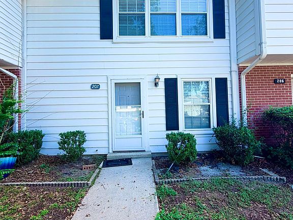 2nd image of 207 Kettering Ct