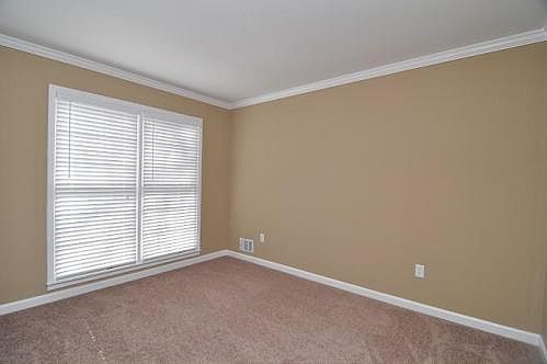 4th image of 3681 Erdly Ln