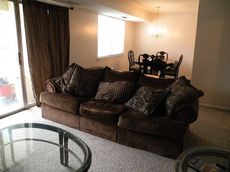 Living Room/Dining Room