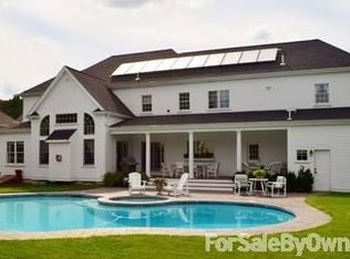 11 Hummingbird Ln, Walpole, MA 02081