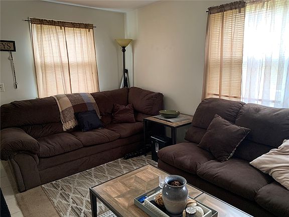 3rd image of 472 Elmgrove Rd