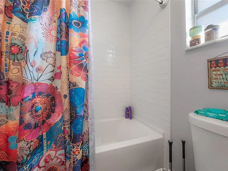 8812 Bay Pointe Dr #D202 — Photo 19
