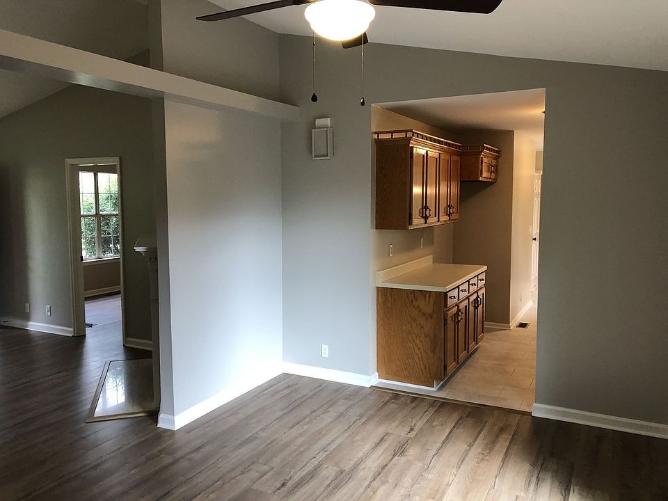 1st image of 314 Castlewood Dr