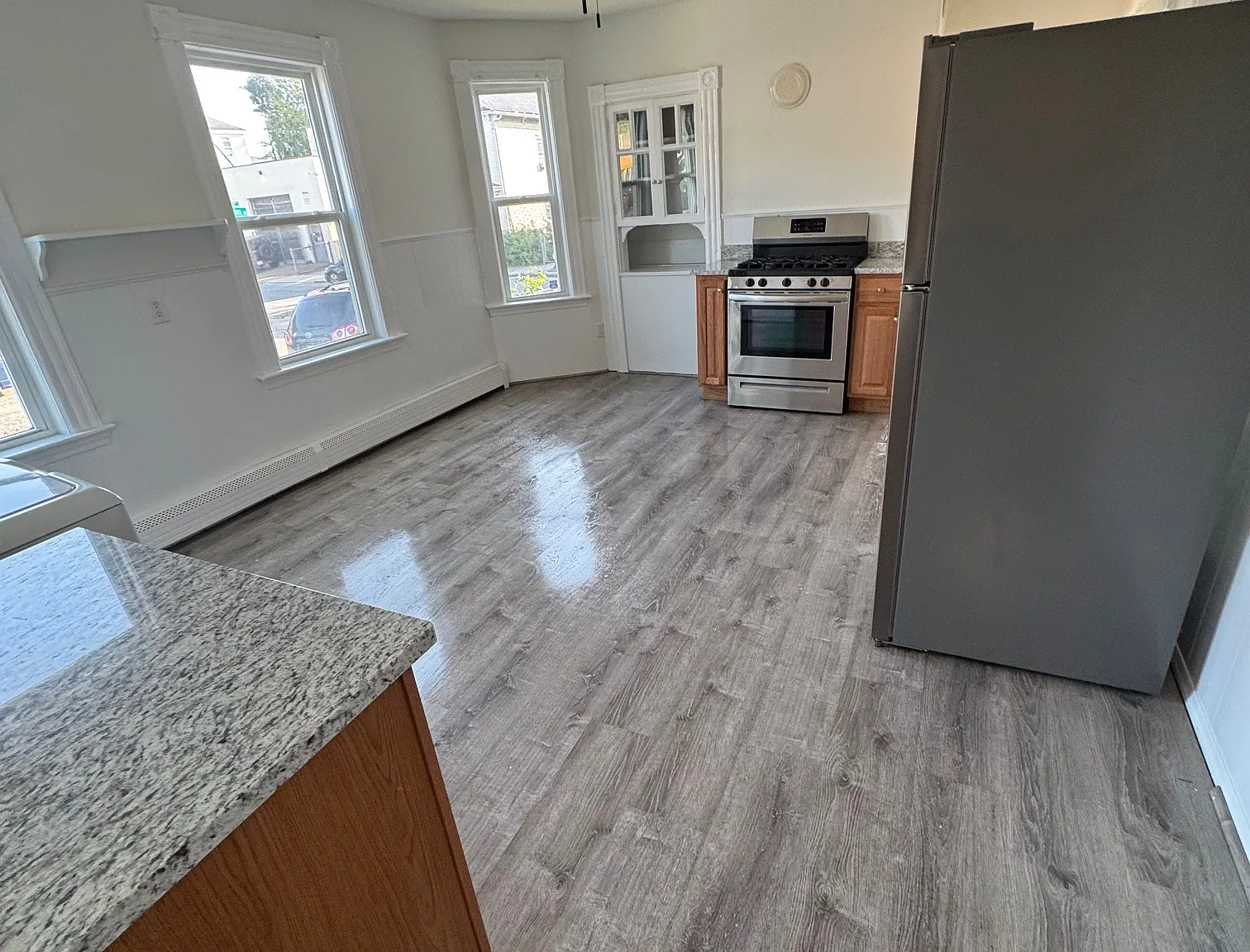 3 bed, $2,300 — Photo 3