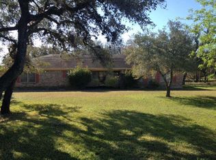 481 Ocelot Rd, Inez, TX 77968