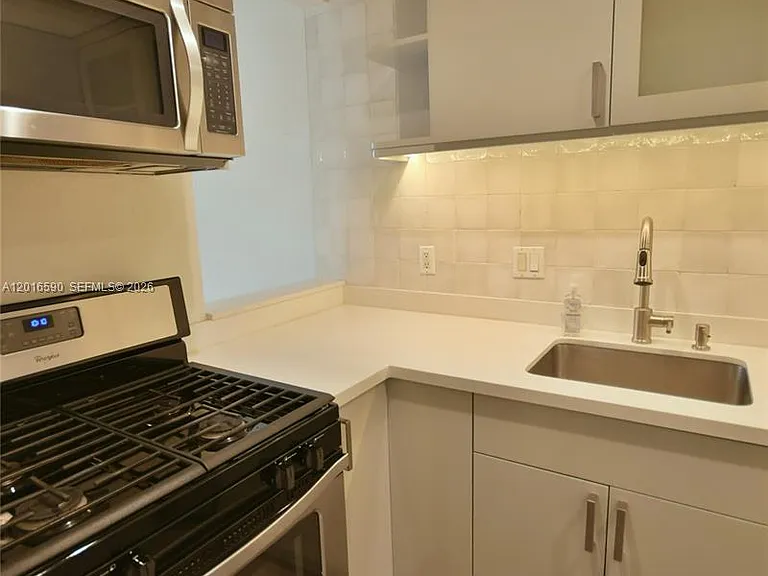 6884 N Kendall Dr #C401 — Photo 26