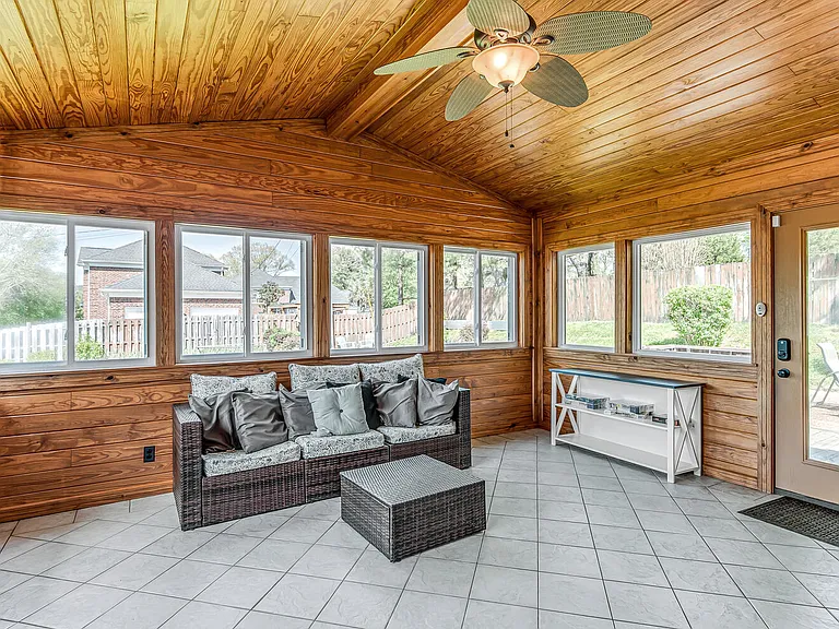 9503 Inavale Ln — Photo 32