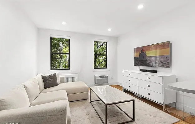 Rented by Compass | media 6