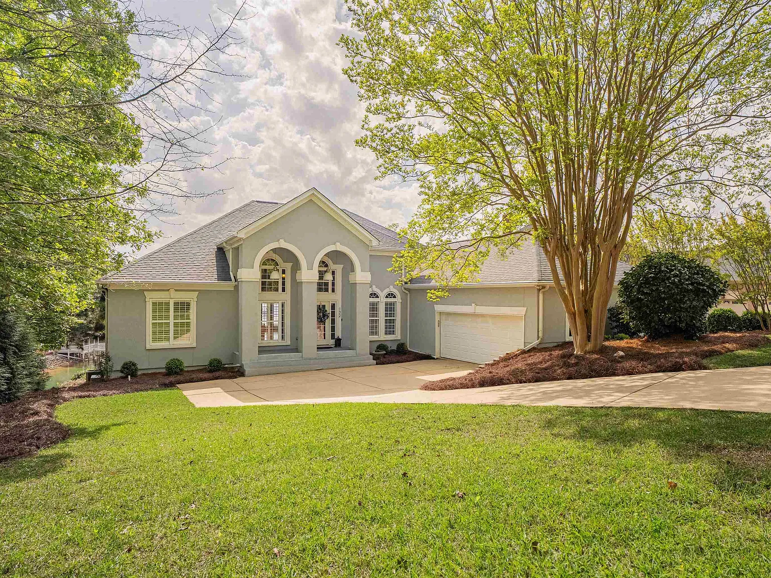 4 bed, 5065 sqft, $5,000 — Photo 3