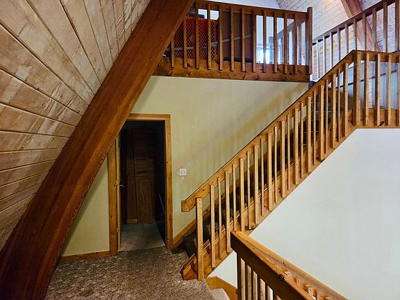 33rd image of 500 Coventry Rd