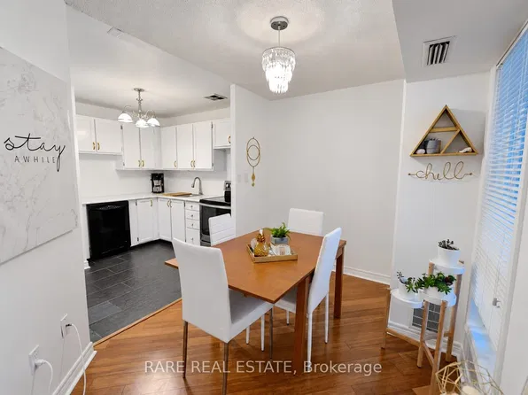 2001 Bonnymede Dr Unit 112, Mississauga, ON L5J 4H8
