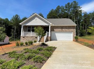 1405 Karriker Ln, Catawba, NC 28609