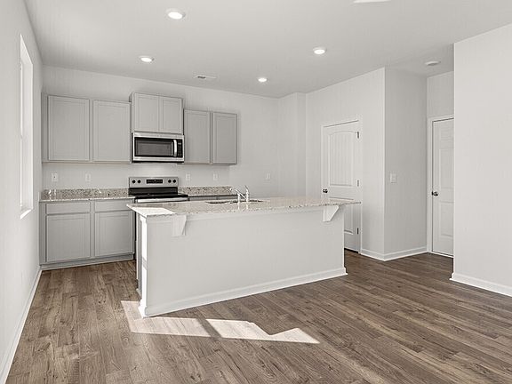5th image of 8189 Elkhorn Ct