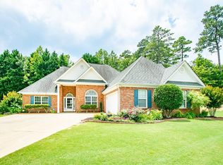 1429 Fountain View Dr, Lawrenceville, GA 30043